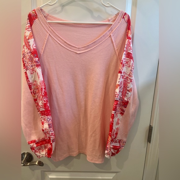 Amazon off the shoulder shirt - Picture 1 of 3